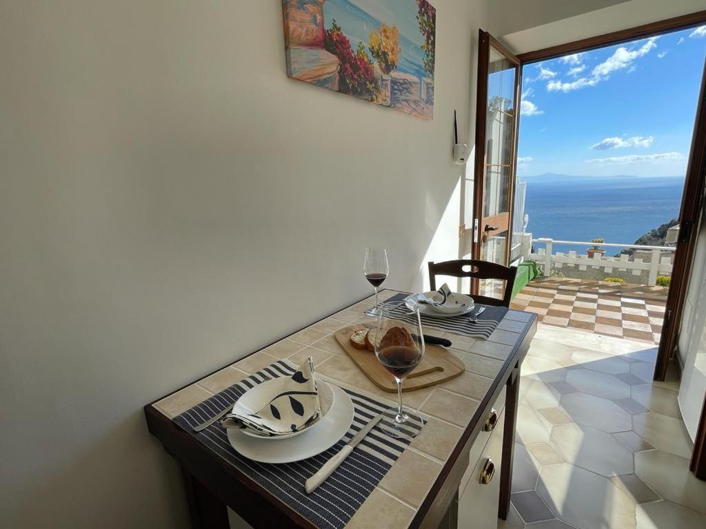 Casa Enzo Con Vista Mare Apartment อามาลฟี ภายนอก รูปภาพ